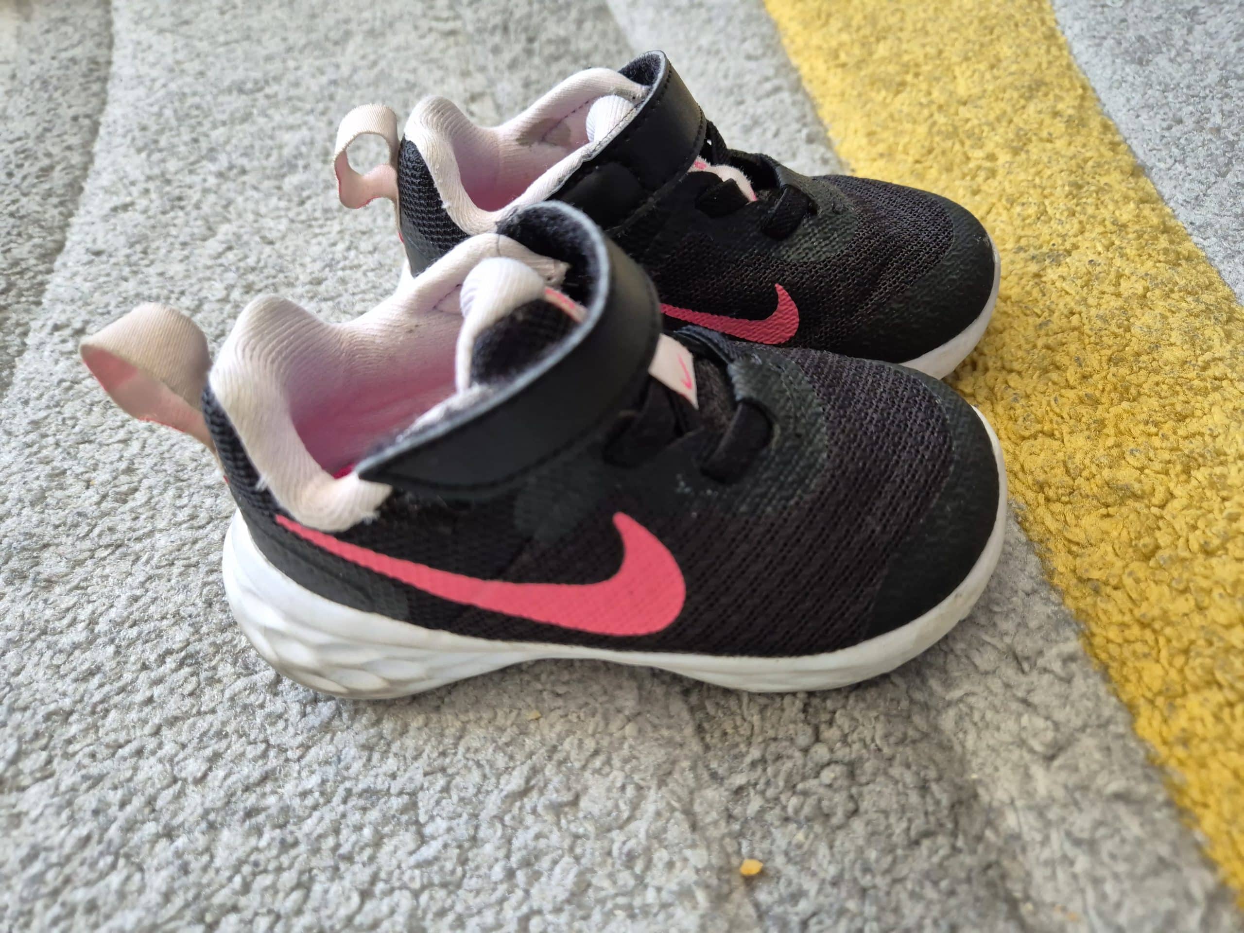 Nike shoes girl, Nike,