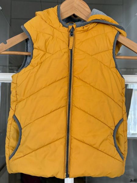M&S Boys Yellow Puffer Gilet Bodywarmer Hooded