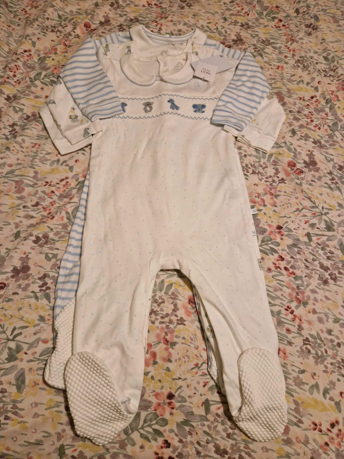 Boys age 12-18m sleepsuits
