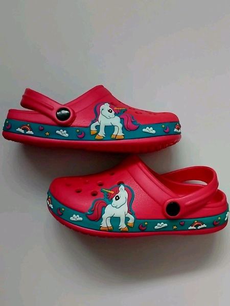 New girl cloge size 33 for 9,10 years old girls